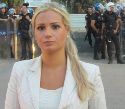 serenashim5_mgthumb-interna