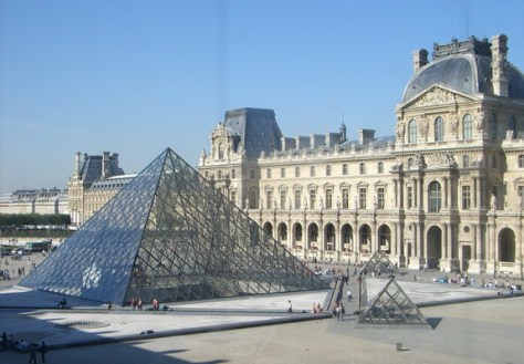 Louvre Parigi.jpg