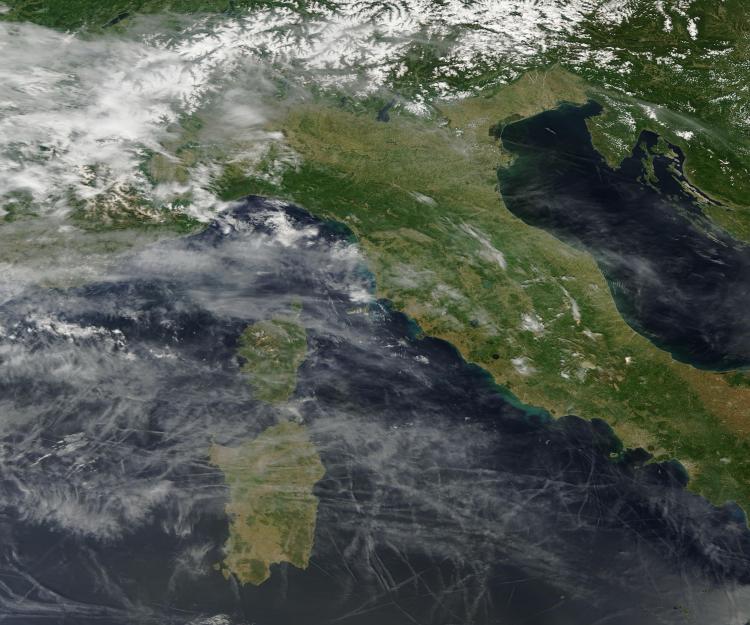 Scie chimiche da satellite 26 maggio 2016