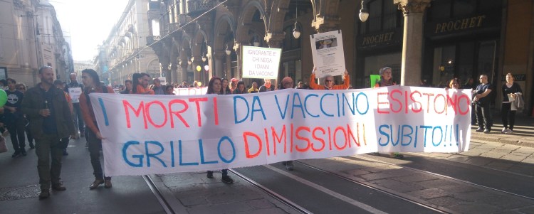 manifestazione-vaccini-torino.jpg