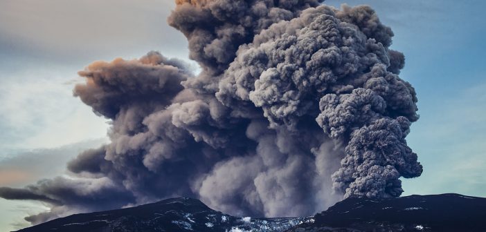 Eruzione vulcano Eyjafjallajokull, Islanda 2010
